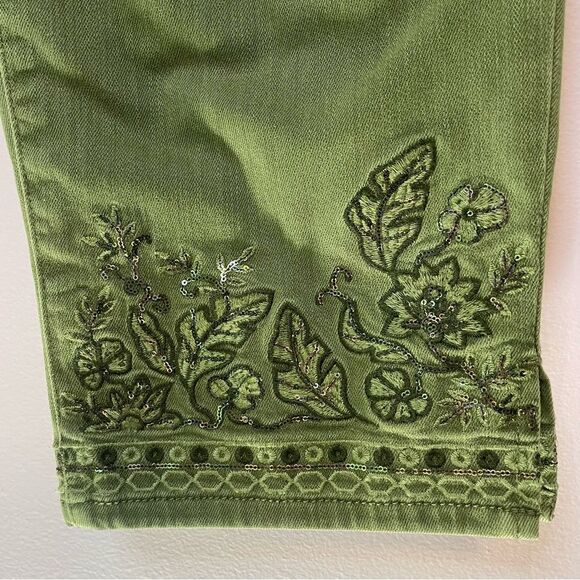 Chico's So Slimming Girlfriend Slim Leg Crop Chino Green Embroidered Size 12 - Picture 5 of 13